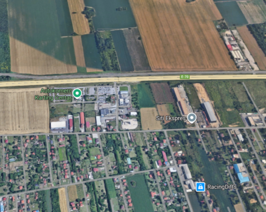 1 ha pored Autokomerca.